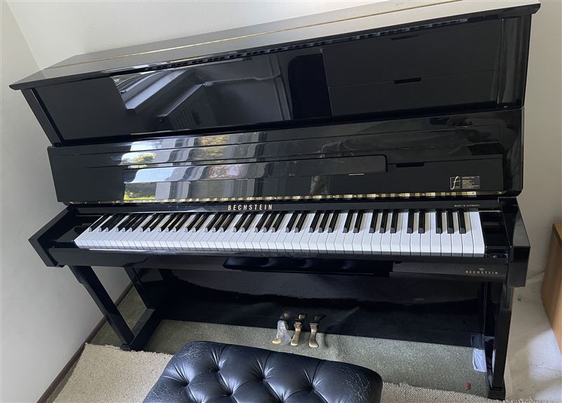 转让德国贝希斯坦Bechstein 立式钢琴几乎是新琴
